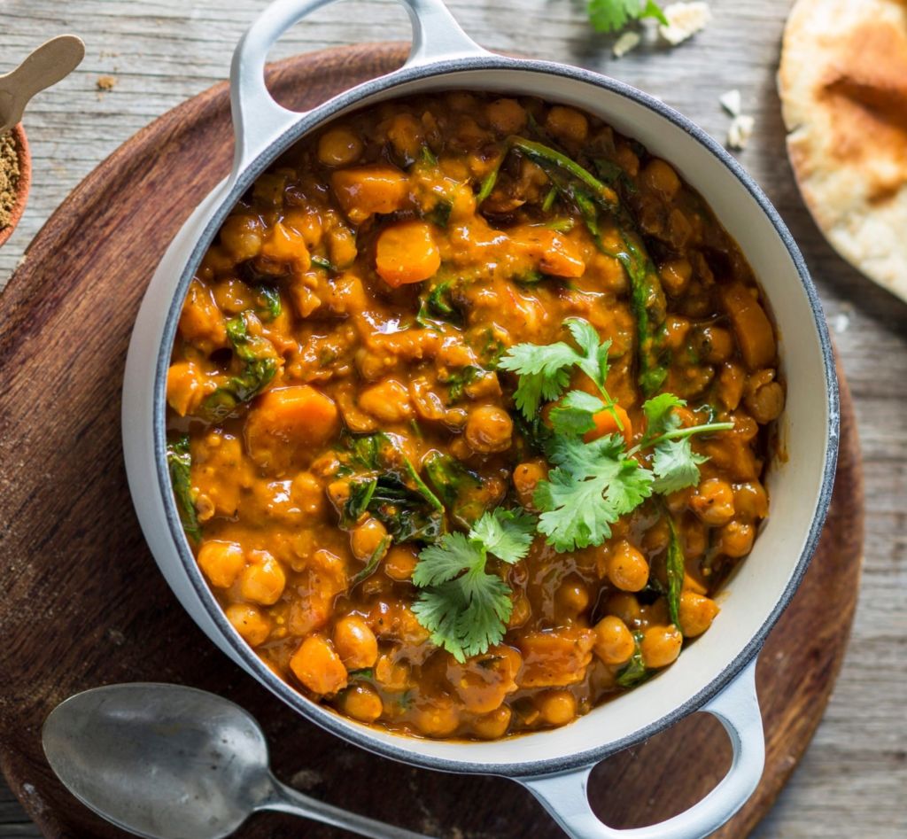 Indyjskie wegańskie curry z dynią i bio cieciorką